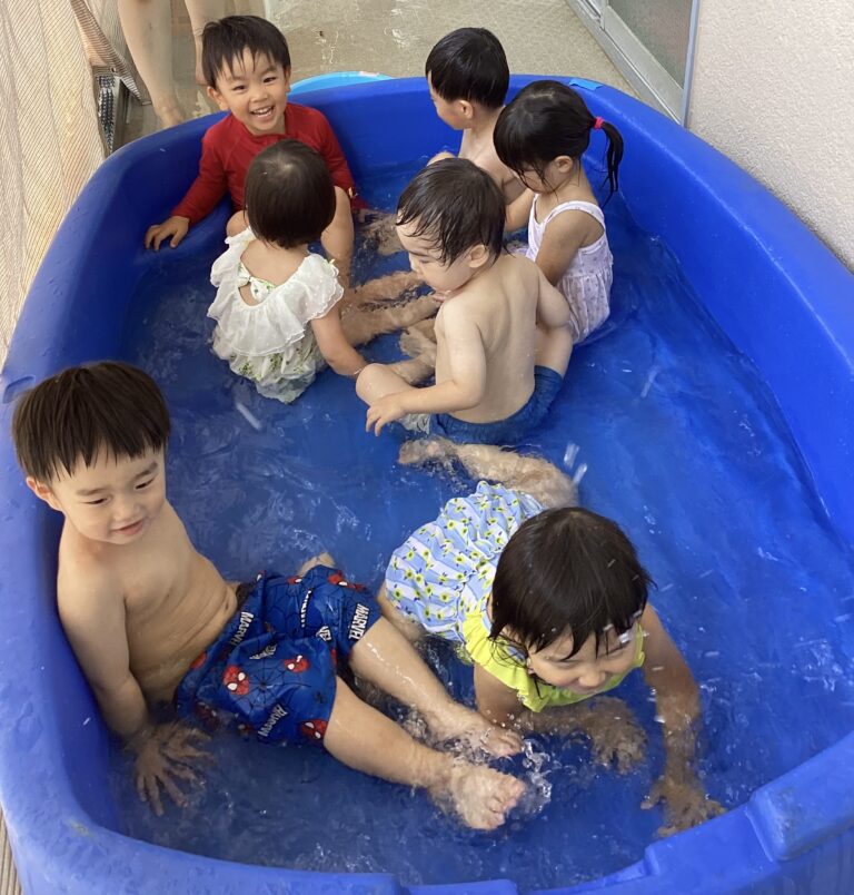 プール開き